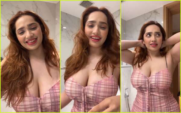 Big Boobs Aditi Mistry Showing Her Lingerie