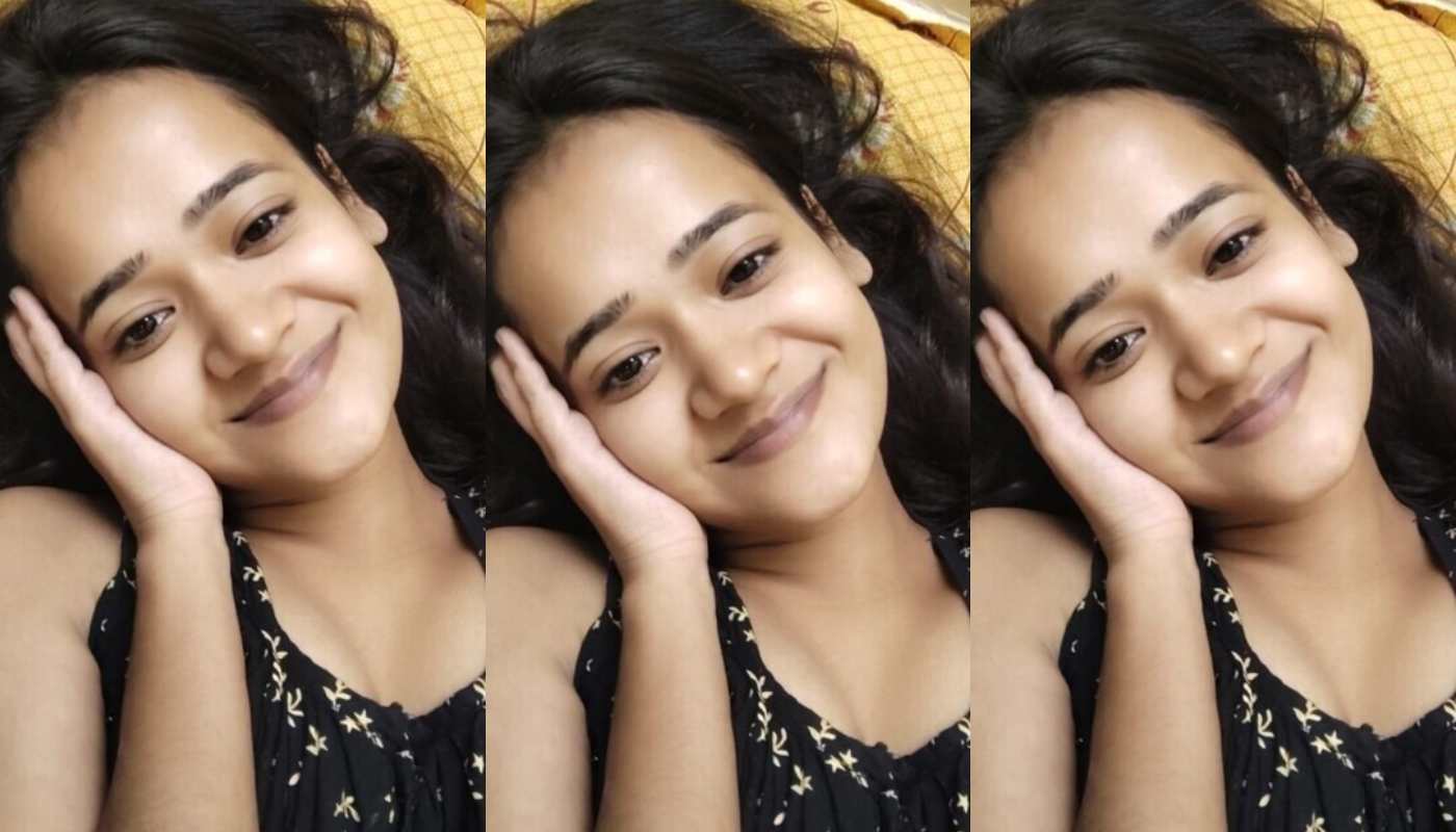 Slim Horny Indian Girl Riding Moaning
