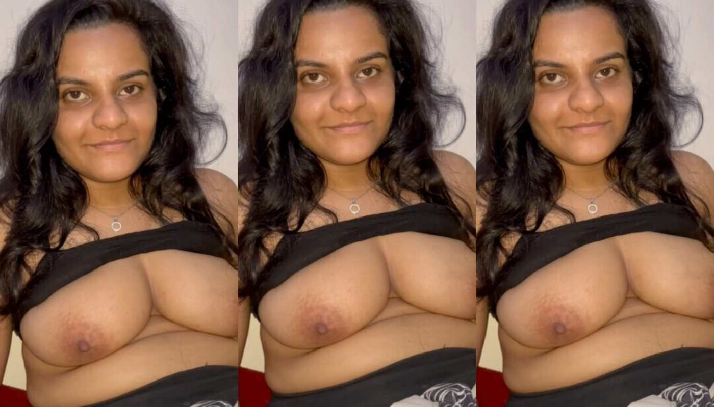 Indian Girl Boob Pressed By Boyfriend