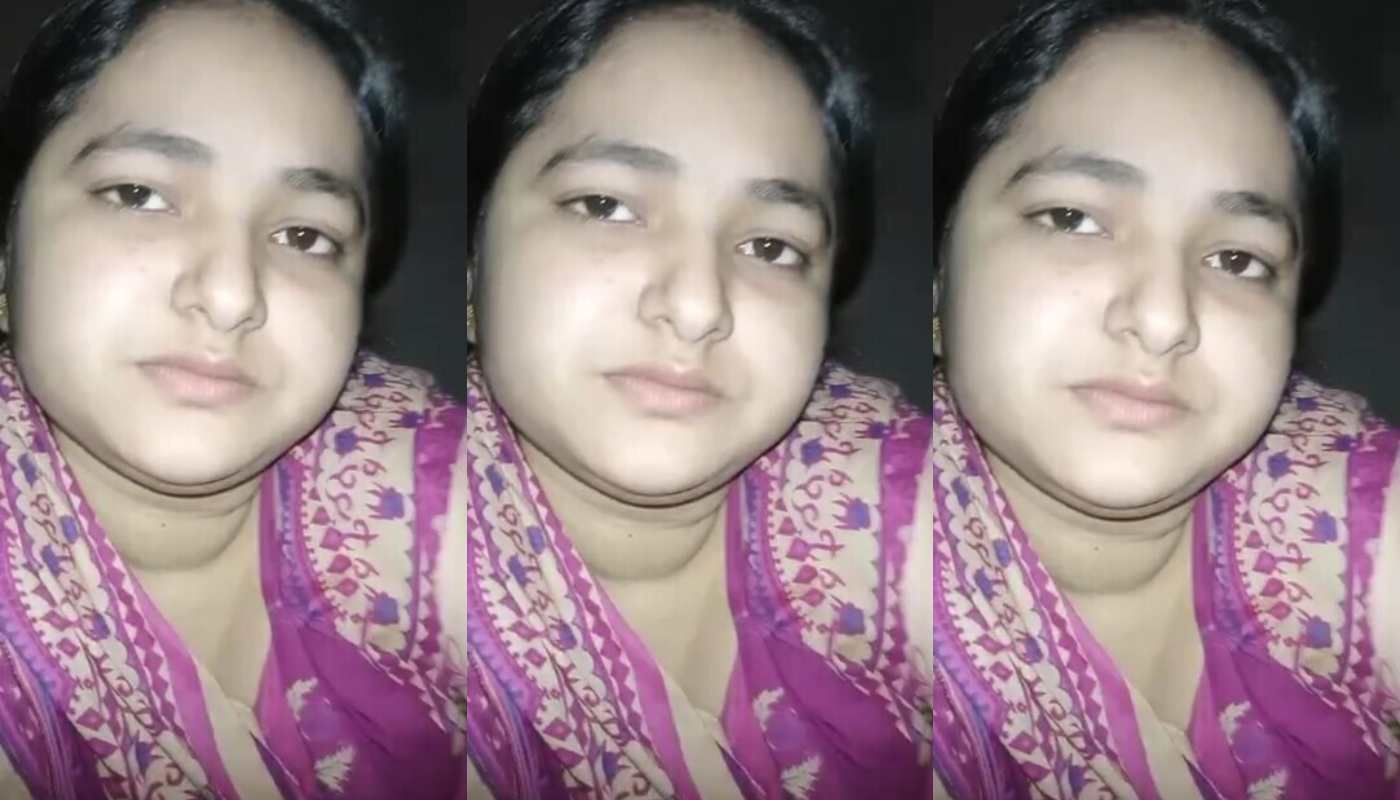 Village Bhabhi P!ssing