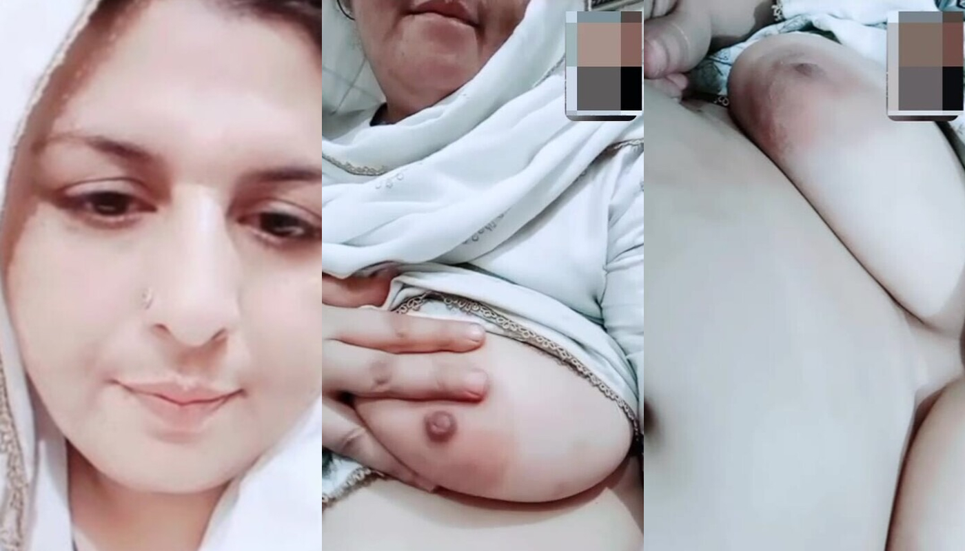 Pakistani Milf Showing