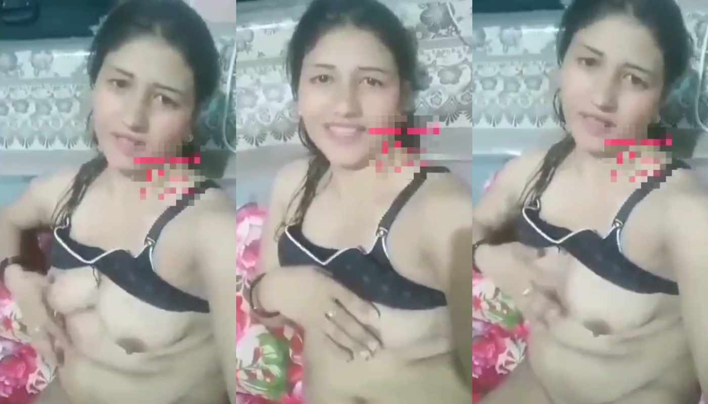 Desi Milf Showing