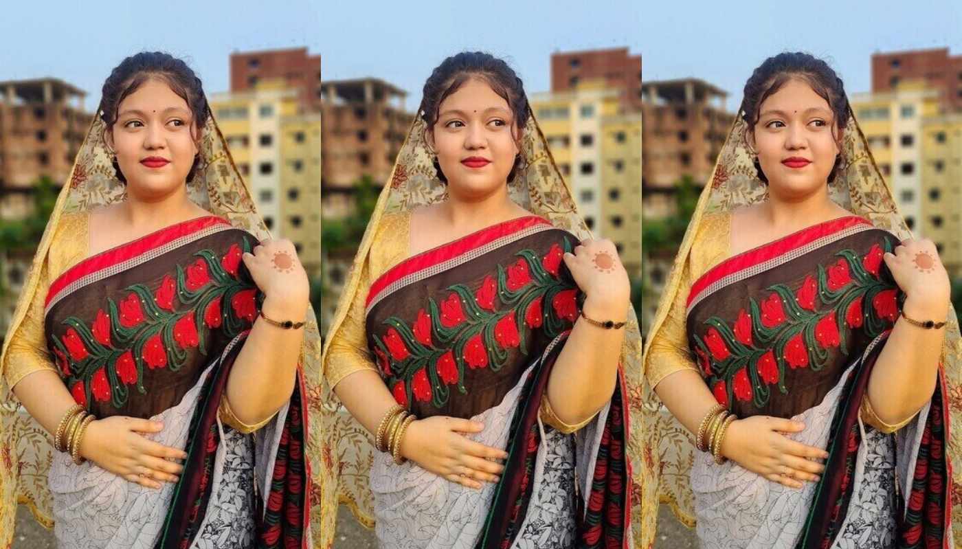 Tanker Bengali Girl Teasing Showing Pressing Her Boobs